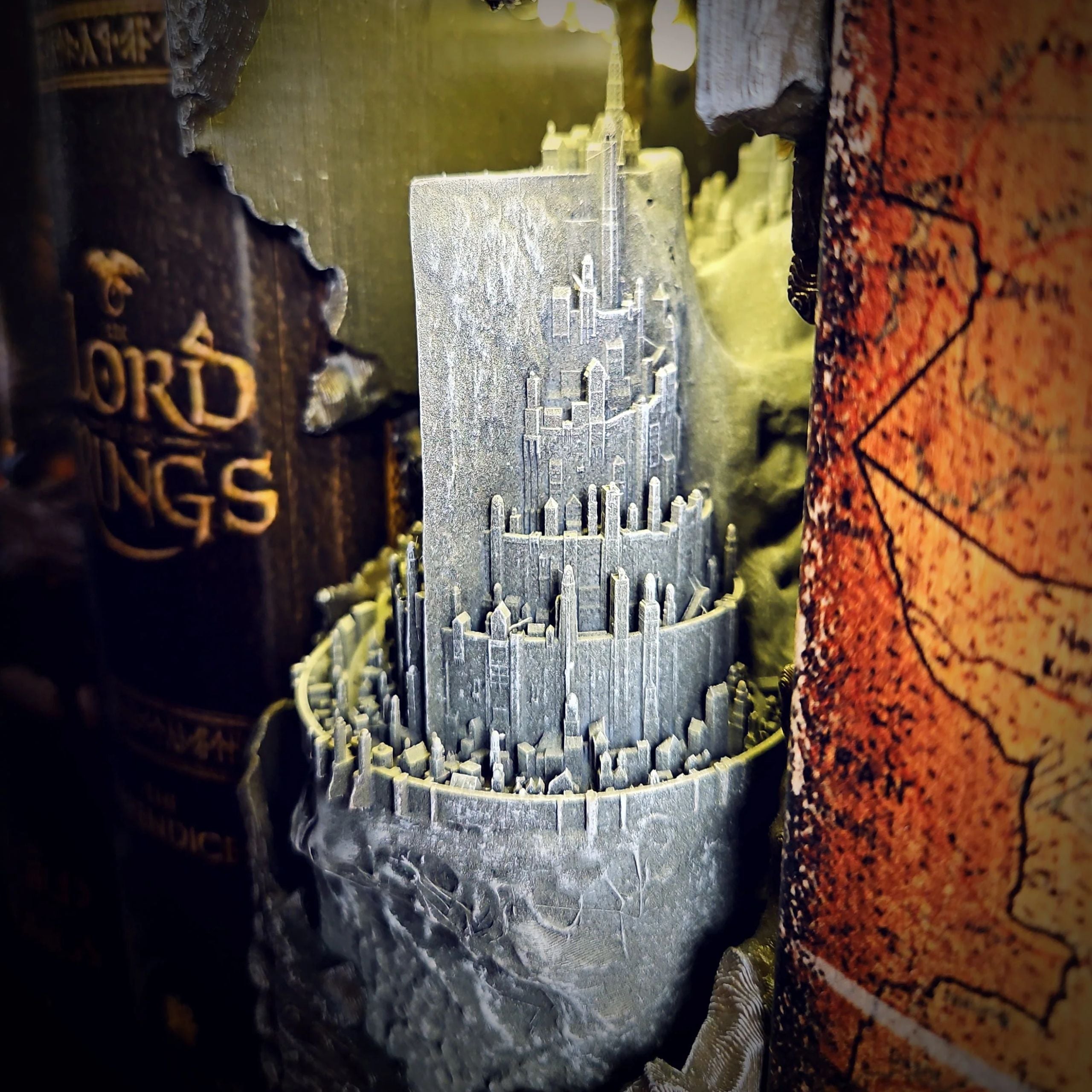 Minas Tirith Book Nook - The Lord of the Rings image 3